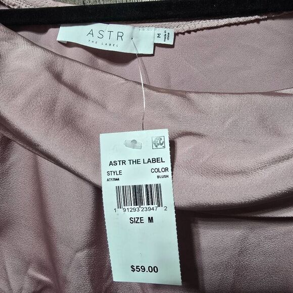 ASTR The Label Ellen Top Blush NWT - Picture 4 of 5